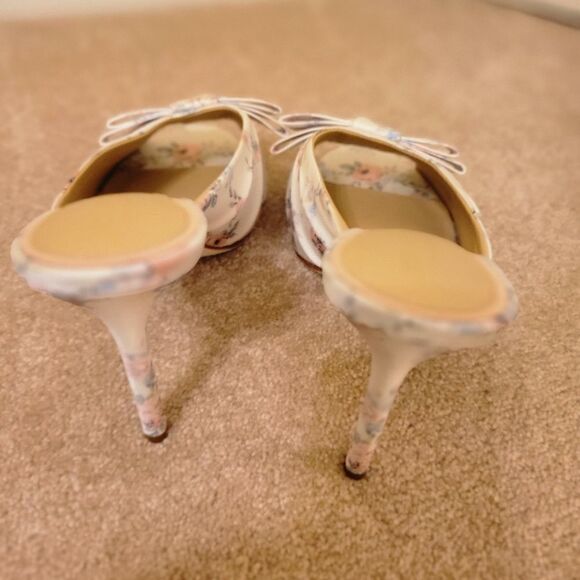 Born on Fifth Fabric Flower Mules - Picture 3 of 7